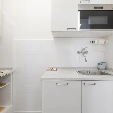 Burlo Garofalo Elegant Near Hospital Daire