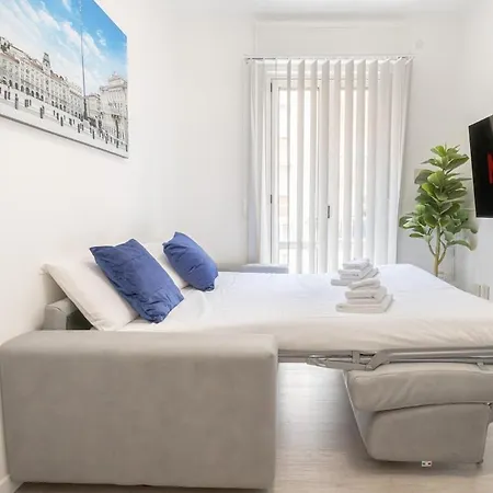 Burlo Garofalo Elegant Near Hospital Daire *